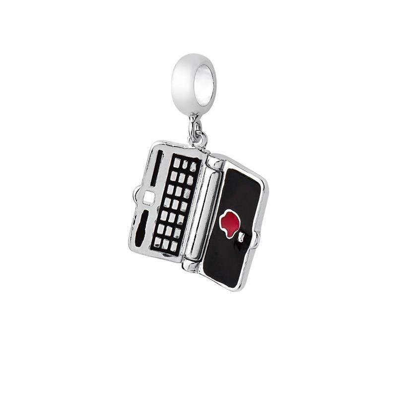 CHARM PENDENTE MACBOOK COM DETALHES EM RESINA