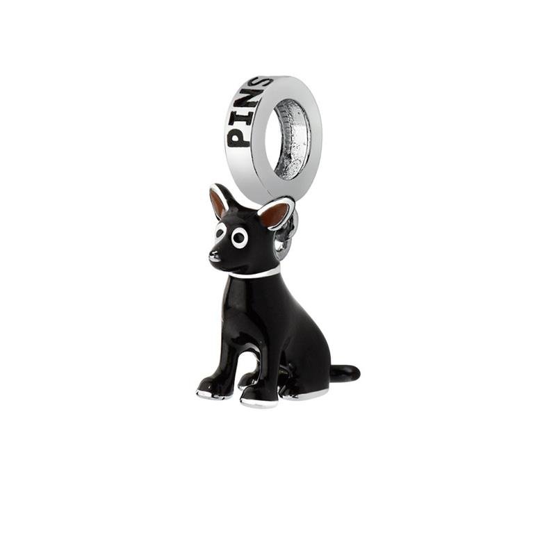 CHARM PENDENTE CACHORRO PINSCHER COM DETALHES EM RESINA
