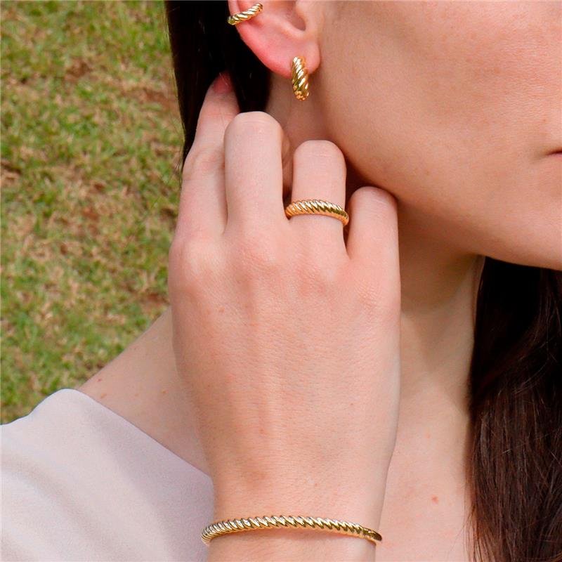 BRACELETE TRANÇADO LISO