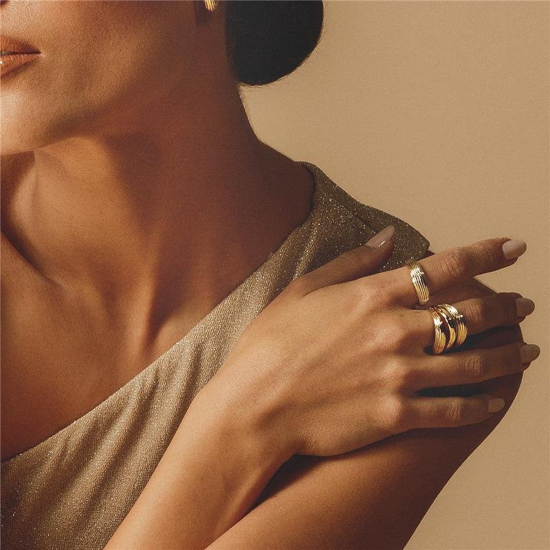 ANEL TRIPLO LISO COM TEXTURA LINHAS