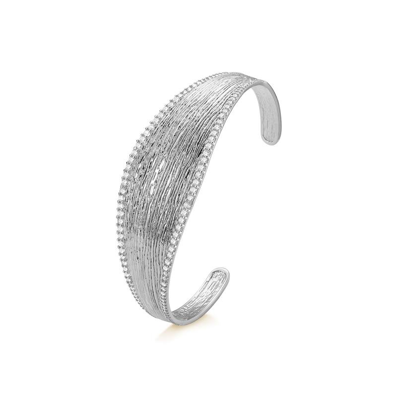 BRACELETE CRAVAÇÃO DEGRADÊ E TEXTURA 